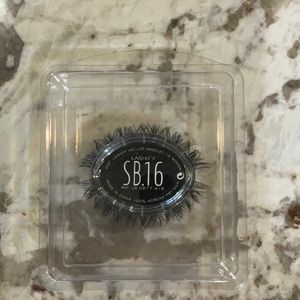 Lashify Gossamers; Size Starburts SB16 & SD16